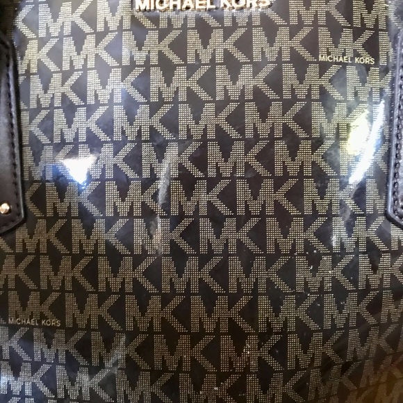 Michael Kors Signature Monogram Faux Leather Women's Shoulder Bag - Picture 4 of 7